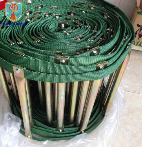 Thang dây thoát hiểm ống sắt- chưa kèm cặp móc ( tính theo M)